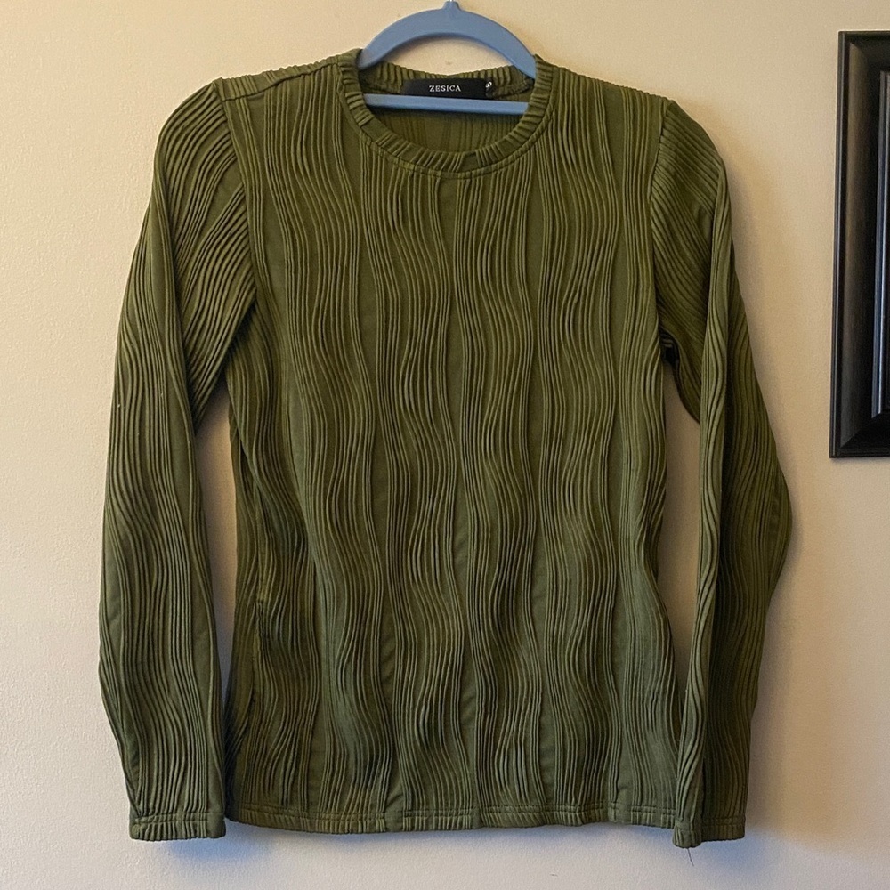 Zesica Olive Green Textured Long Sleeve Top